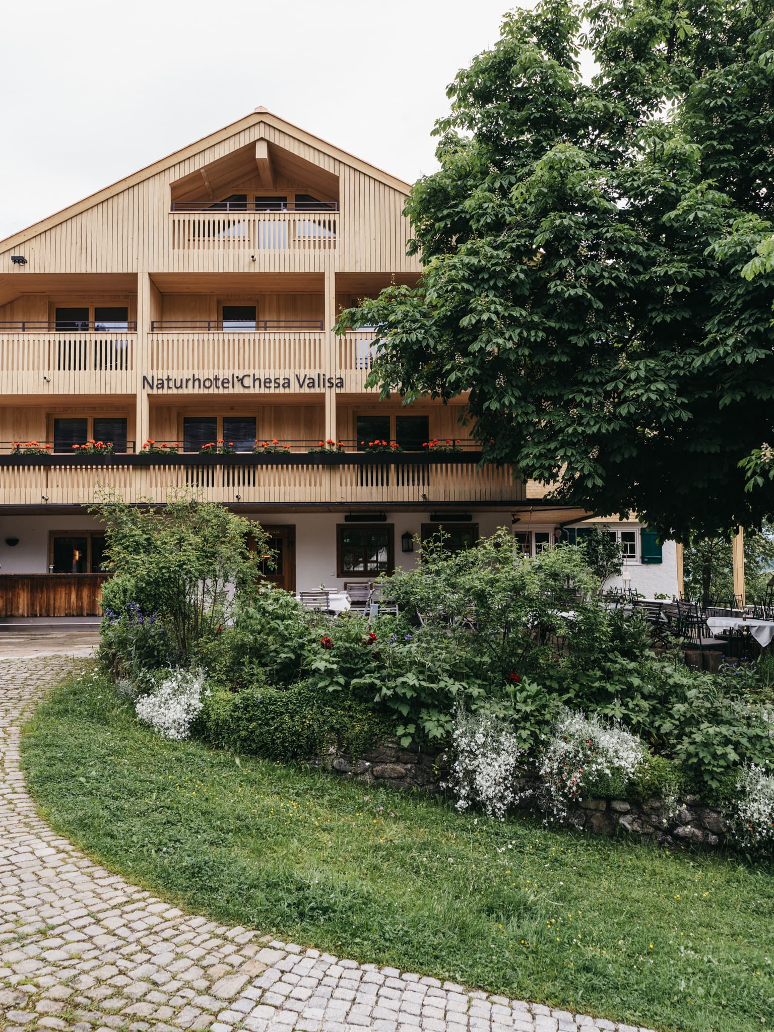 naturhotel_chesa_valisa_neue_fassade.jpg